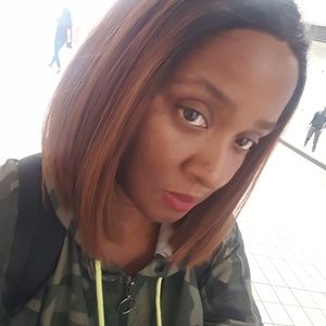 Meet your Posher, Camelia